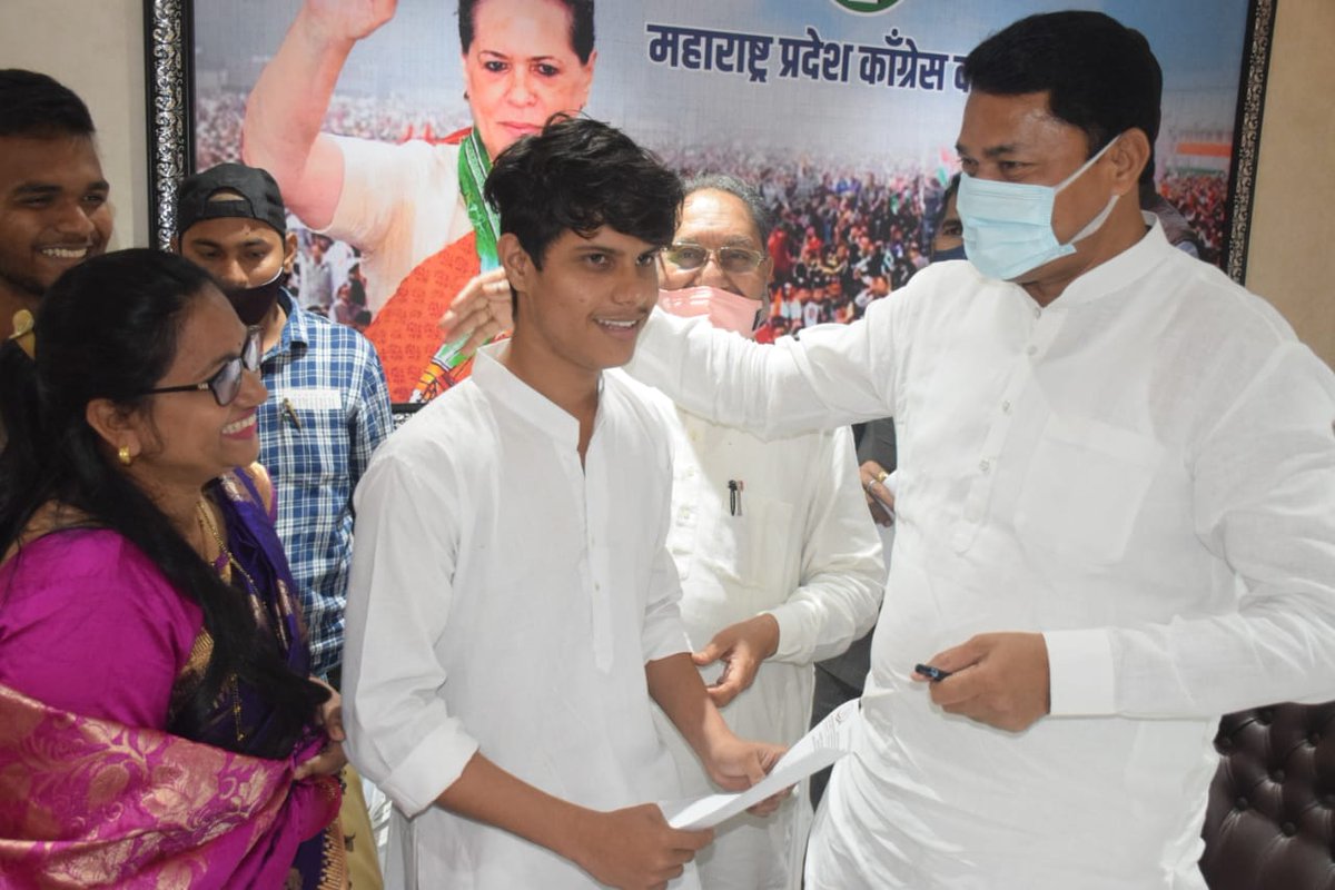 MNS14719385's tweet photo. @NANA_PATOLE @INCIndia https://t.co/7OYwjcmLV1