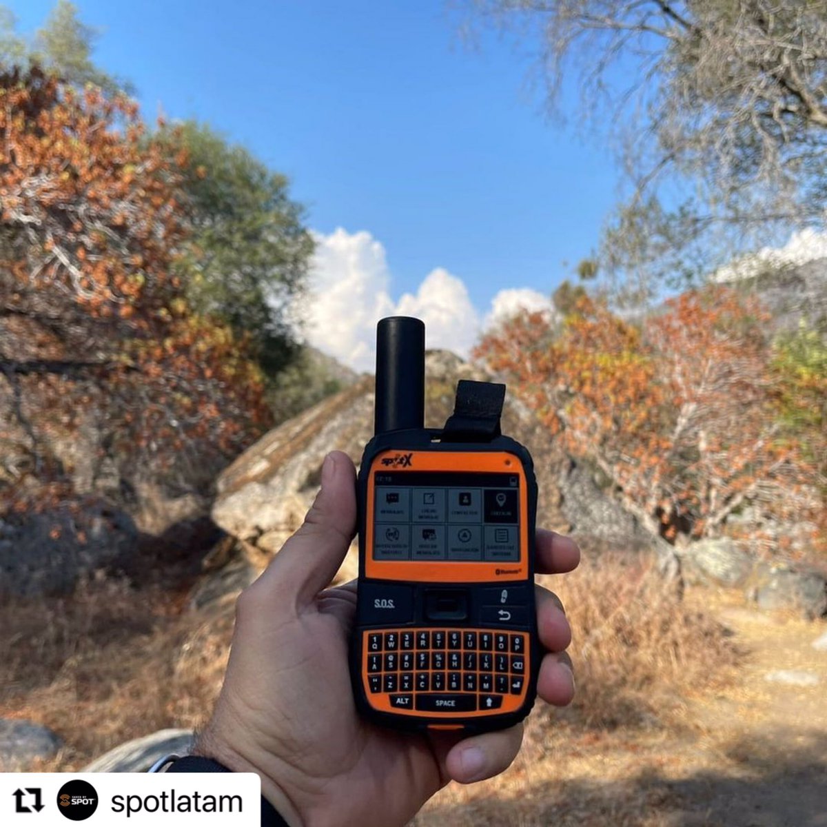 Satelitalplus's tweet photo. ¿Buscas seguridad?
¿Buscas comunicación?
Únete a la familia #Spot 

#Repost @spotlatam

Si necesitas mantenerte comunicado en lugares remotos, fuera del alcance de cobertura celular, SPOT es tu mejor aliado. Tecnología 100% satelital. 🛰️ #SavedBySPOT 

#colombia #safetyfirst https://t.co/eTOtrbHlMZ