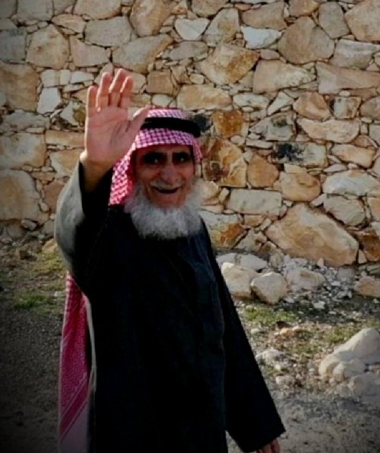 فقدت قبائل بني بشر قحطان هذا اليوم رمزا من رموزها الشيخ يحي بن محمد بن غظيف ( درامة بني بشر ) اسأل الله سبحانه أن يغفر له ويرحمه ويسكنه فسيح جناته وأن يحسن عزائنا جميعا فيه.
انا لله وانا اليه راجعون