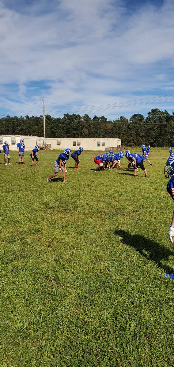 Prepping for battle tomorrow against North Corbin #southsideallin <a href="/GoBucsSJHS/">Southside Jr. High</a>