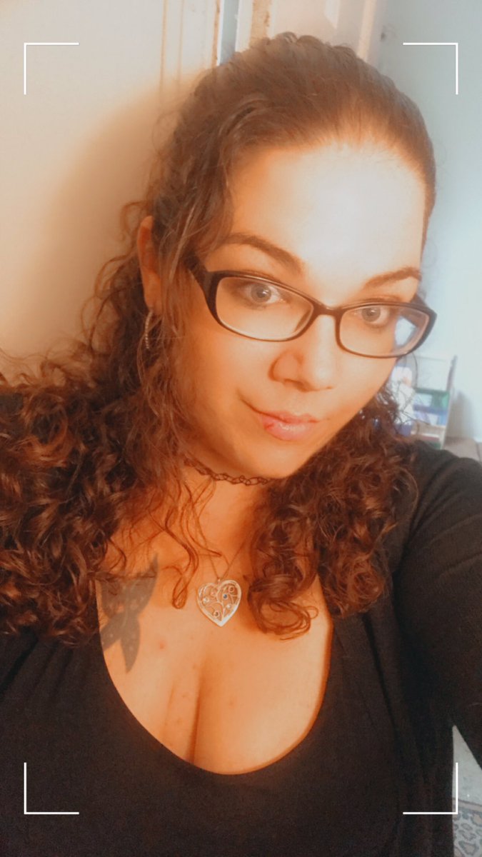 Daniellemac420's tweet photo. New hair 🥰 https://t.co/un8hDgYJ4O