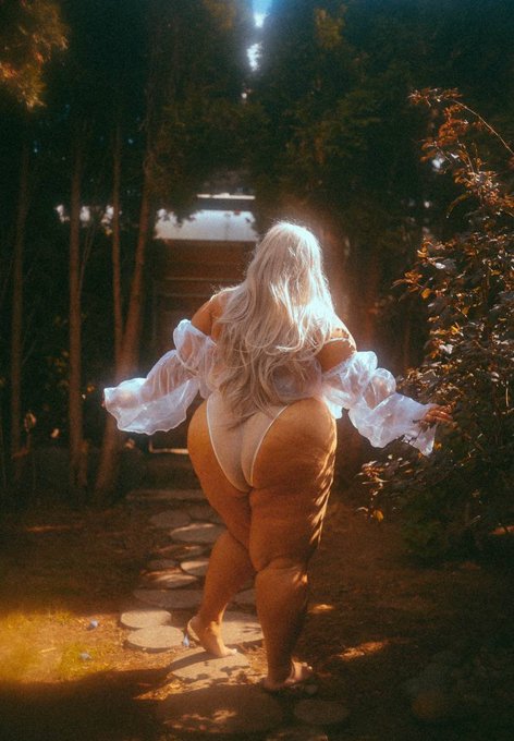 Sex magic and sacred sensual > https://t.co/WoVYtjrYSu