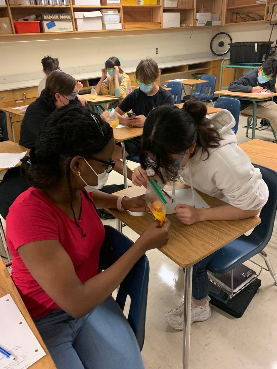 oneilltitans's tweet photo. @oneilltitans #Science9 Doing a ziplock chemistry lab observing endothermic and exothermic reactions. #sciencerules @RCSD_No81 https://t.co/H4G0vztlYP