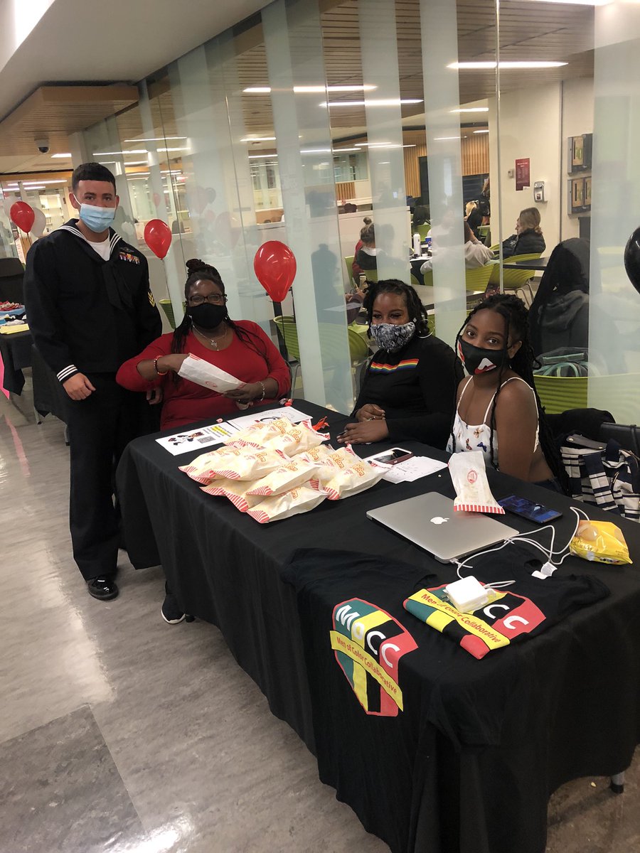 Robin Lightner tweet media