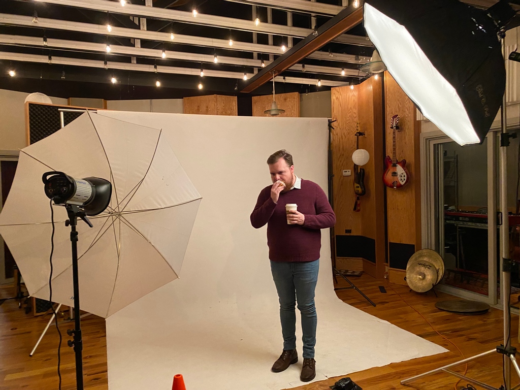 Good times taking pictures and eating muffins with <a href="/daniel_shippey/">Daniel Shippey</a> and Olivia Rose looking forward to showing y'all the results
#muffinbreak
#studioshoot