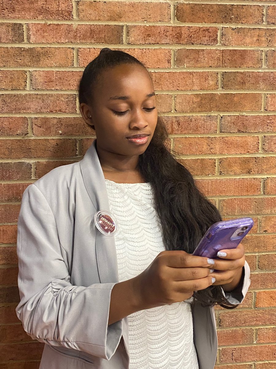 maybechantel's tweet photo. “I see you’re back on campus…but, there’s no campus w/o us. I heard you’re not voting on 9/30.😗Crazy bout you. It’s all good but just remember one thing. Chantel Williams for Miss CNAHS. Btw I’m giving out goodie bags Ik skittles used to be your favorite 😘 ” @chantel4mscnahs https://t.co/vkzY6yuWiG