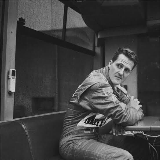 Kısa ve Öz: "Ve eğer bana bir şey olursa, bu kader olacaktır. Hayatı istediğim gibi yaşamış olmanın tesellisine sahip olacağım." Michael Schumacher

#KeepFighting #Tomorrow