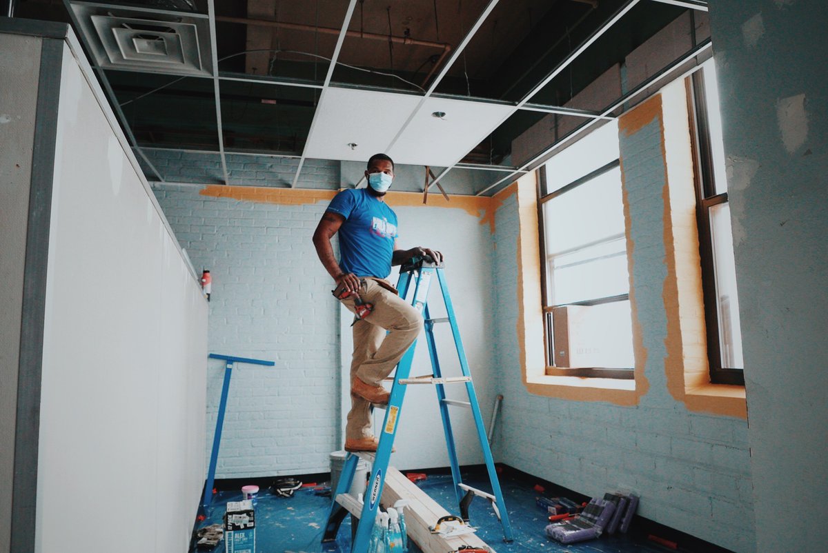 AECCares's tweet photo. "Alone we can do so little; together we can do so much." – Helen Keller. We couldn't agree more .🙌
#projectPhilly #AECCares with @phillyhomeless https://t.co/t8eNTT1vGm