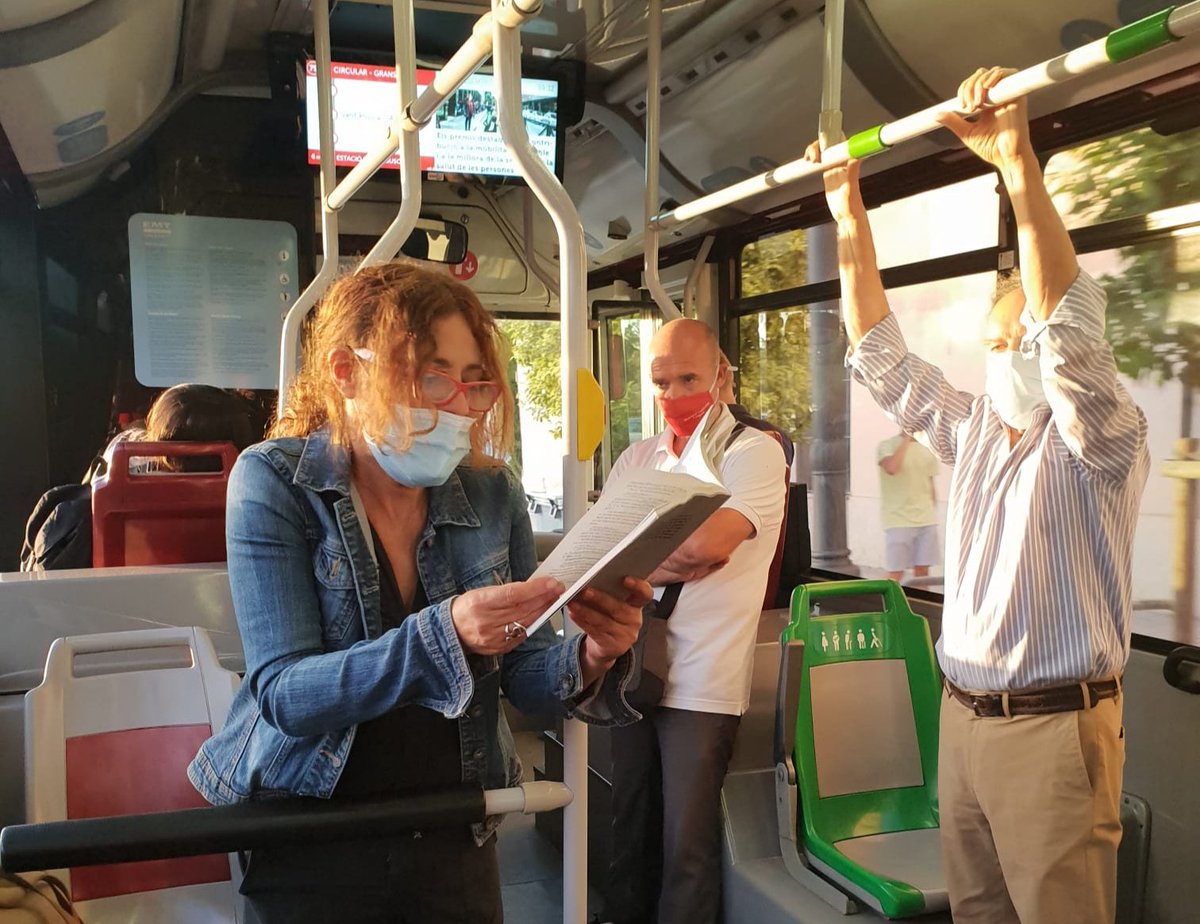 ◽19:00h 🚍 L'actriu Pepa Juan interpreta un dels relats de "València en Línia". 
L'objectiu? Apropar la literatura i amenitzar el viatge dels usuaris de l'<a href="/emtvalencia/">EMT València</a>

 #SEM2021 🔗 scito.org