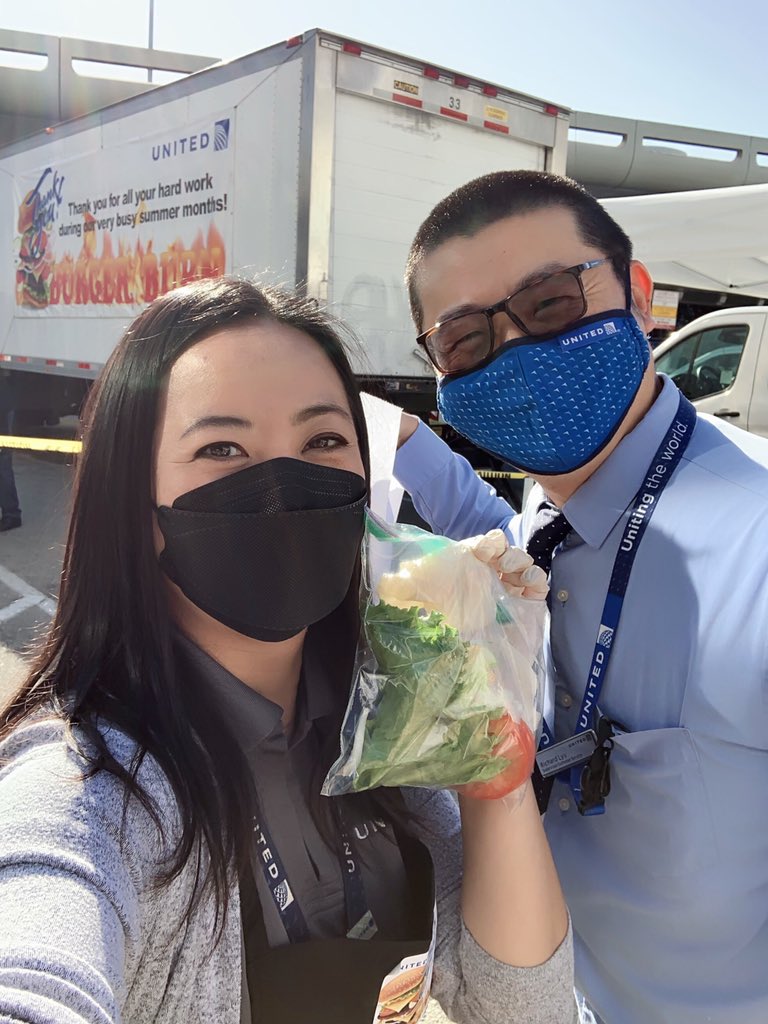 My first time for Burger 🍔 Burn 🔥 Day in SFO. A lot of fun! Thank you @vjpassa <a href="/ivysun0114/">Ivy Sun ☀️ 珮雯</a> for the lovely pictures. You’ve made my day! <a href="/weareunited/">We Are United</a> #beingunited