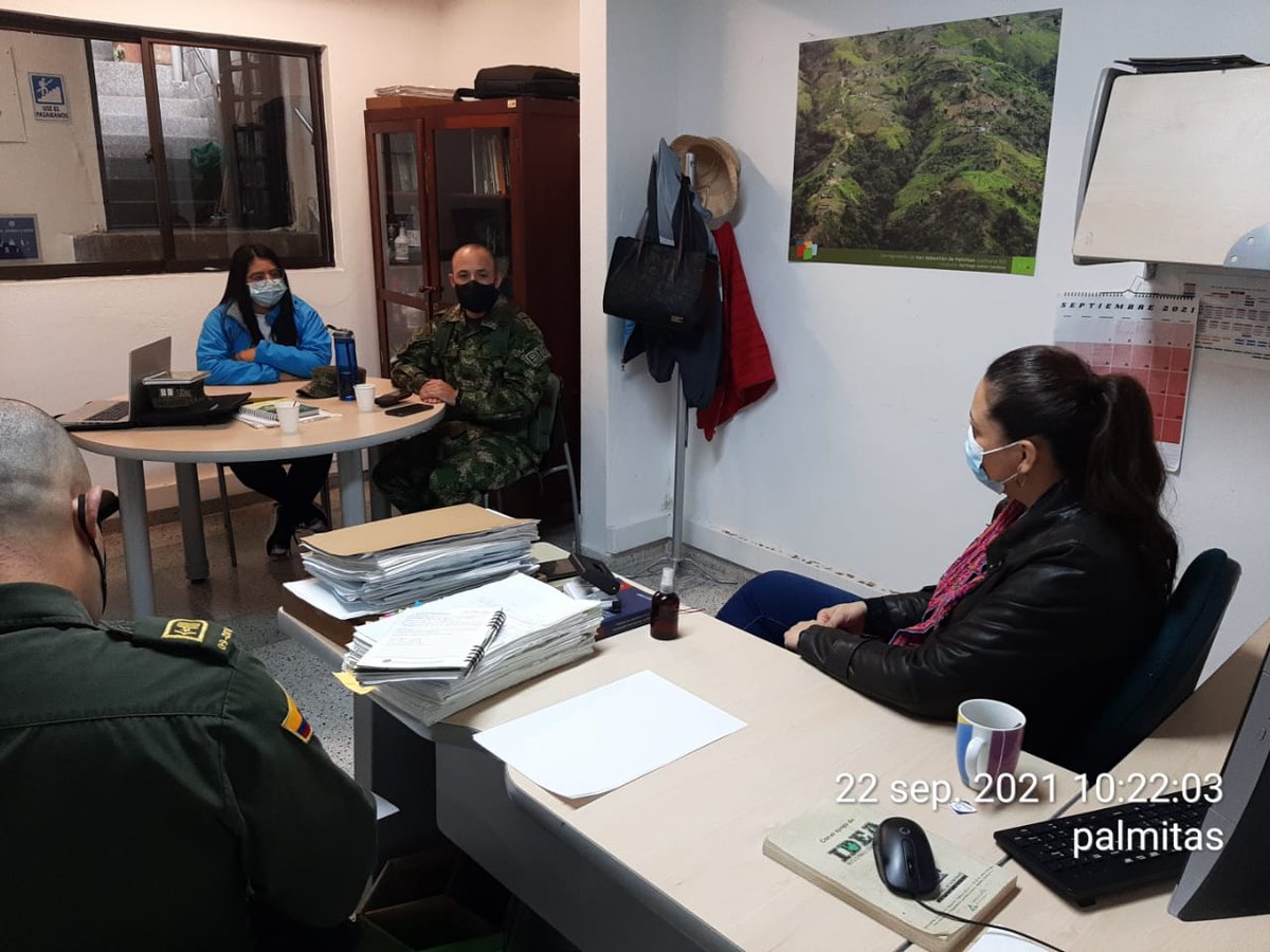 Jessica45824677's tweet photo. En respuesta al Comité Local de Gobierno se realiza articulación con el Ejercito #Bapom4, Corregiduría y Ponal donde se trataron temas en materia de seguridad para el corregimiento de San sebastian de palmitas. https://t.co/AHmp0p71QF