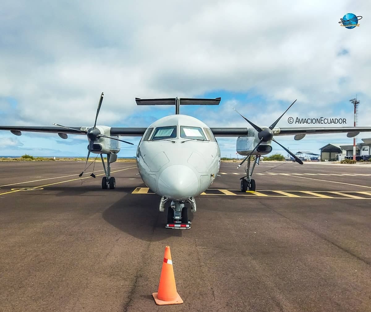 AviacionEcuador's tweet photo. Dash-8 de US Customs & Border Protection.
Registro: N808MR
"Air and Marine Protection"
#uscustomsandborderprotection #ecuador #sky #airplane #guayaquil #dash8 #N808mr #spotting #spotter #megaplane #latam #latinoamerica #sudamerica #a #instaaviation #aviacionecuador https://t.co/pkn9zAg7yB