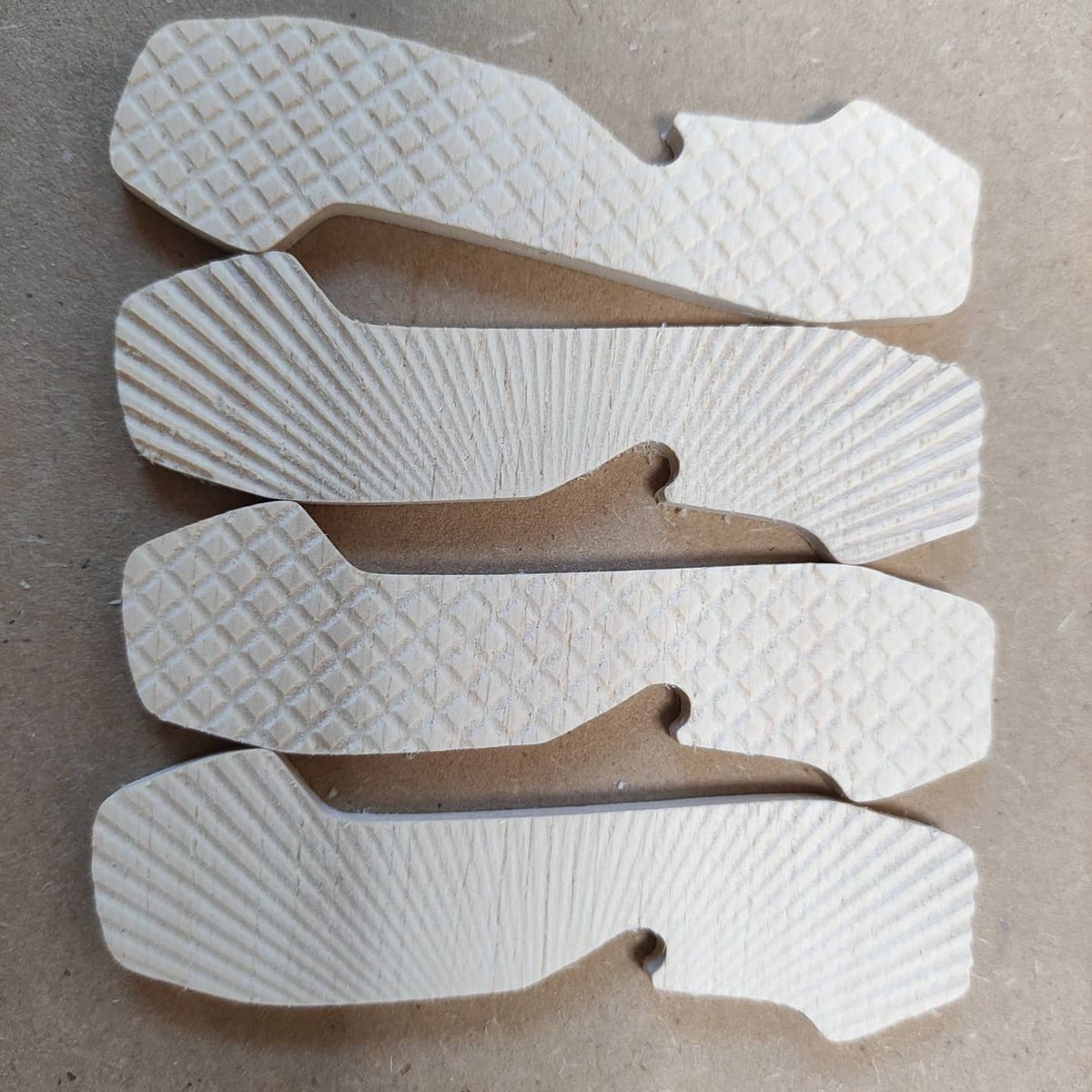 Grafisoft_ES's tweet image. Fin de las pruebas de 3d pattern. No ha estado mal para aprender cosas tanto de diseño en Fusion360 como en el CAM. Ahora a otra cosa🥳🥳

#diy #maker #3dpattern #test #fusion360