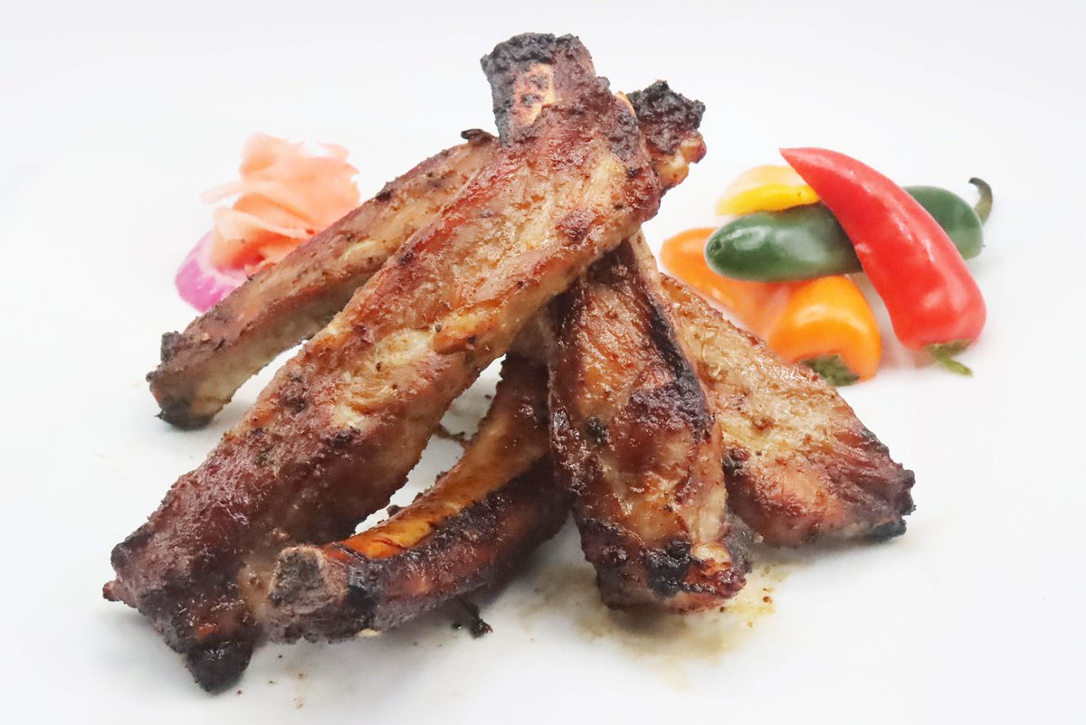 RedOnionThaiPdx's tweet photo. Mouth watering ribs!
Our Red Onion Style pork ribs are a tasty mid-week treat.
Dine in or takeout.
☎️503-208-2634
.
.
#asianchef
#asianowned
#authenticthaifood
#portlandthaifood
#pdxdining https://t.co/JARnRI3Hn1