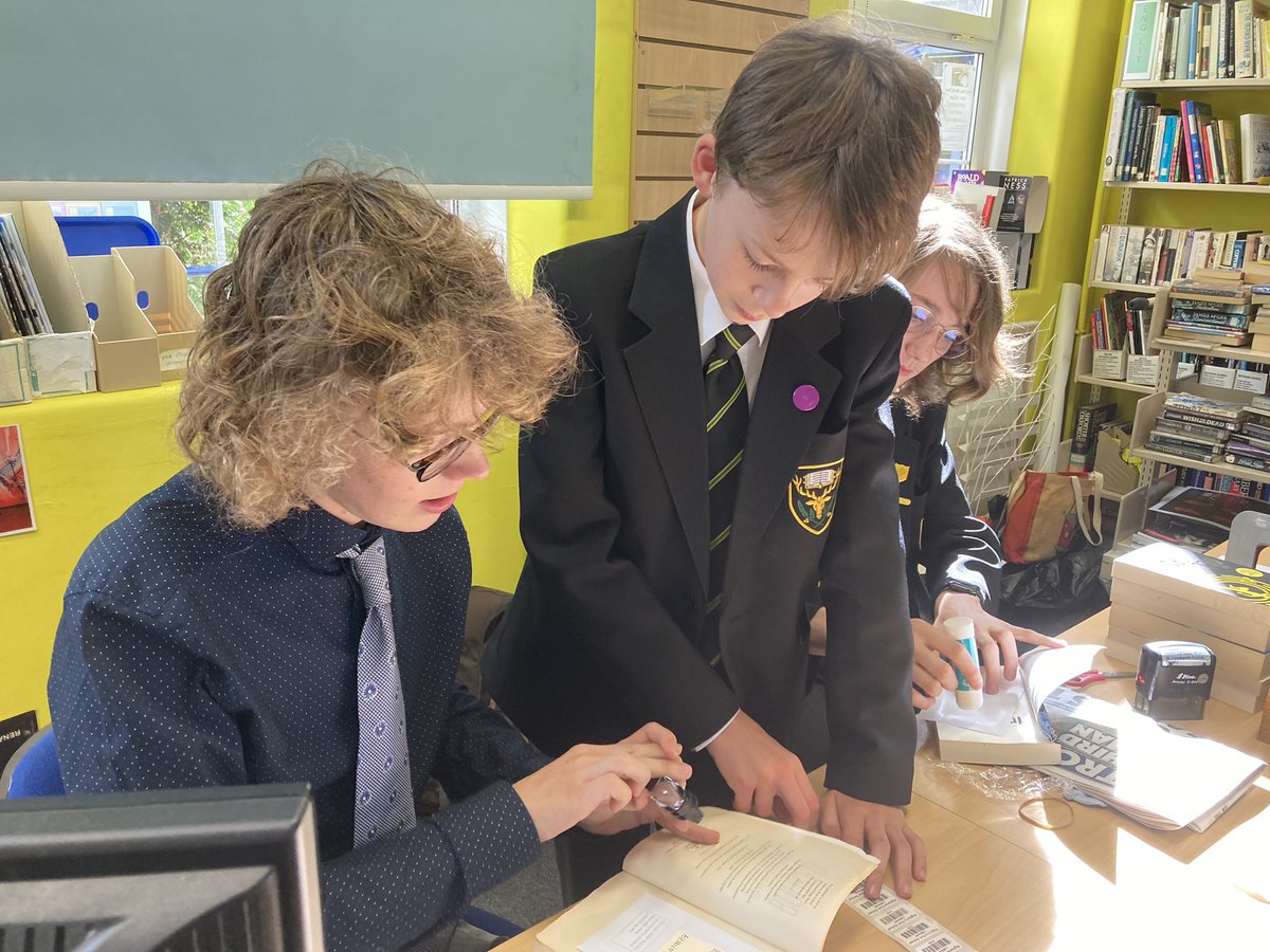 HPS_Literacy's tweet photo. The Library opened today and is available for users to borrow, return and study. #accessitlibrary https://t.co/9ivPXOYEzq