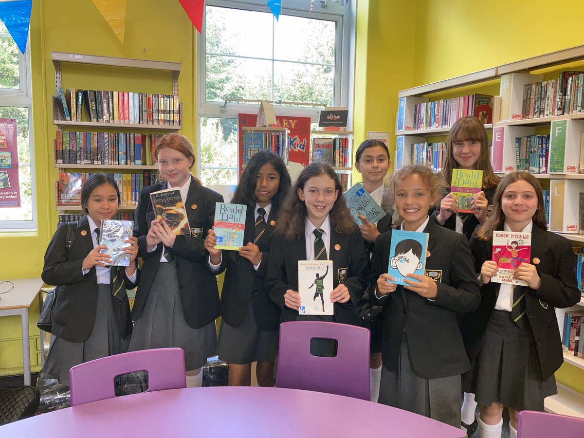 HPS_Literacy's tweet photo. The Library opened today and is available for users to borrow, return and study. #accessitlibrary https://t.co/9ivPXOYEzq