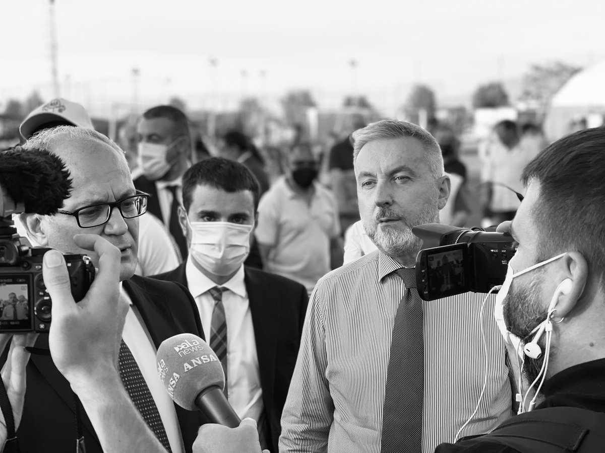 guerini_lorenzo's tweet photo. Bellissima iniziativa alla Polisportiva Borghesiana a sostegno di @gualtierieurope e dei nostri candidati. Ho sentito grande entusiasmo e soprattutto il desiderio di dare a #Roma un sindaco all’altezza della sua storia. Una città che vuole essere concreta e ambiziosa #RomaRinasce https://t.co/Hkk3bEwshU