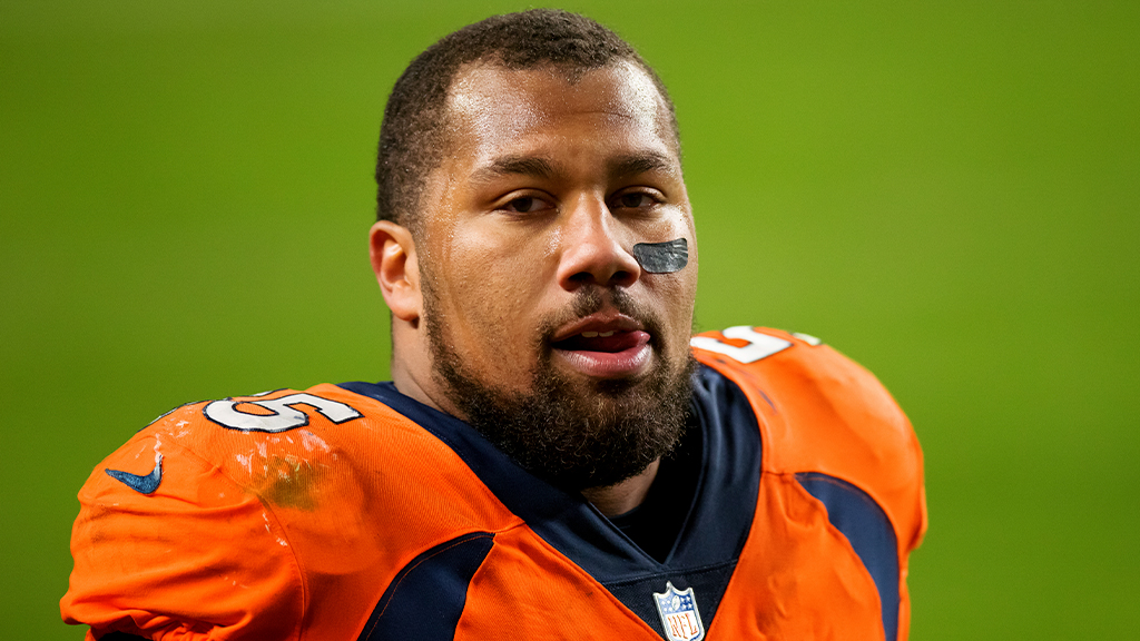 Broncos OLB Bradley Chubb expected to miss 6-8 weeks after ankle surgery (per @TomPelissero) nfl.com/news/nfl-round…