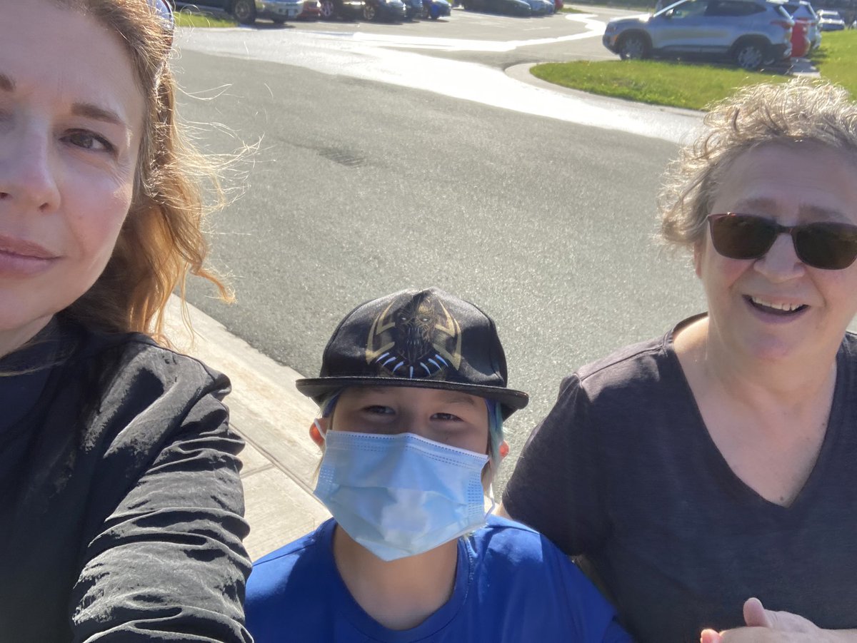 AlmaMcniven's tweet image. Silent Walk with my nephew and sister who are both Deaf.   
🤟🤟🤟🤟🤟
#InternationalWeekOfTheDeaf
@NLESDCA @NL_Assoc_Deaf 
@lake_georgina @eastpointelem