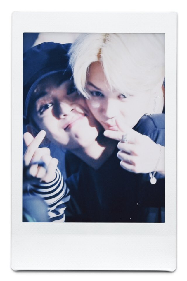 Happy birthdayน้าาค้าบน้องฟอง หนูเป็นน้องที่เเสนน่ารักของพี่มี่เสมอ วันเกิดปีนี้ขอให้น้องฟองโตเป็นผู้ใหญ่ที่มีความสุขยิ้มได้ทุกวันโตขึ้นเเล้วไม่ว่าปัญหาอะไรจะผ่านเข้ามาก็ขอให้ผ่านไปได้ด้วยดีเเละเป็นตัวของตัวเอง รักน้องคนนี้มากเลยรู้มั้ย มีอะไรทักมาได้ตลอดเลยนะค้าบบ💗🎂<a href="/9DENIS22/">II.XIV.</a>