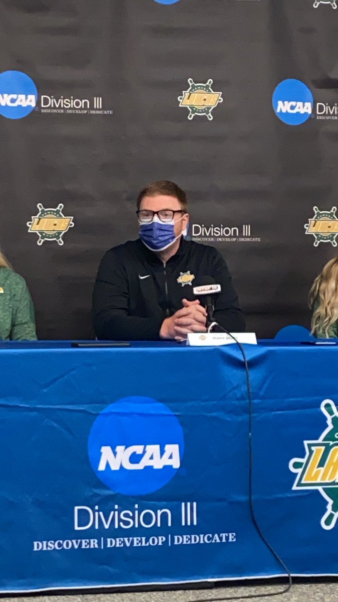 WTOP10Sports's tweet photo. Head Coach Mark Digby in his first year with the team knows it is more than just about being their coach.

“To know that I get to be their teammate, that is what I am most excited about.”

@OswegoWHockey @OswegoAthletics @wtop10 https://t.co/kaAC6ig6ji