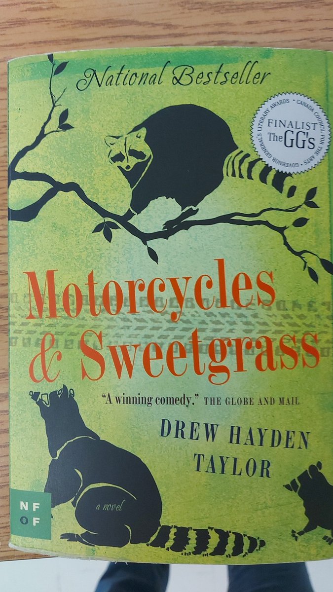 KielyRussell's tweet photo. Thanks @XanWoods for your coaching 😉. Following @pennykittle lessons on #craftmoves - students read at beginning of class and noted 1 or 2 craft moves as they read in readers notebooks. Sts shared & we chose one and they practiced imitating. ✍ https://t.co/5Wj5xQZWgk