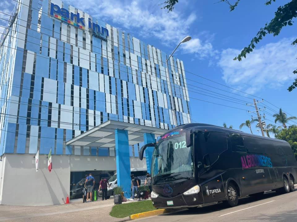 Nos encontramos muy contentos por tener de visita a los <a href="/AlgodonerosGsv/">Algodoneros de Guasave</a> , les damos la bienvenida y agradecemos al equipo por preferirnos como su lugar de descanso en esta pretemporada⚾️👏🏼
#ParkInnMazatlan #AlgodonerosDeGusave #Mazatlan #LMP2021