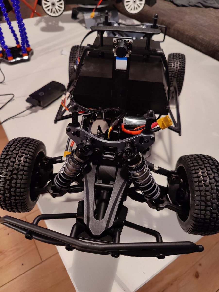 sven_ar's tweet image. Upgraded the second of my three #selfdriving rc cars to version 3 #diyrobocars  #roborace #electronics #machinelearning #rcar #fun #driving #raspberrypi