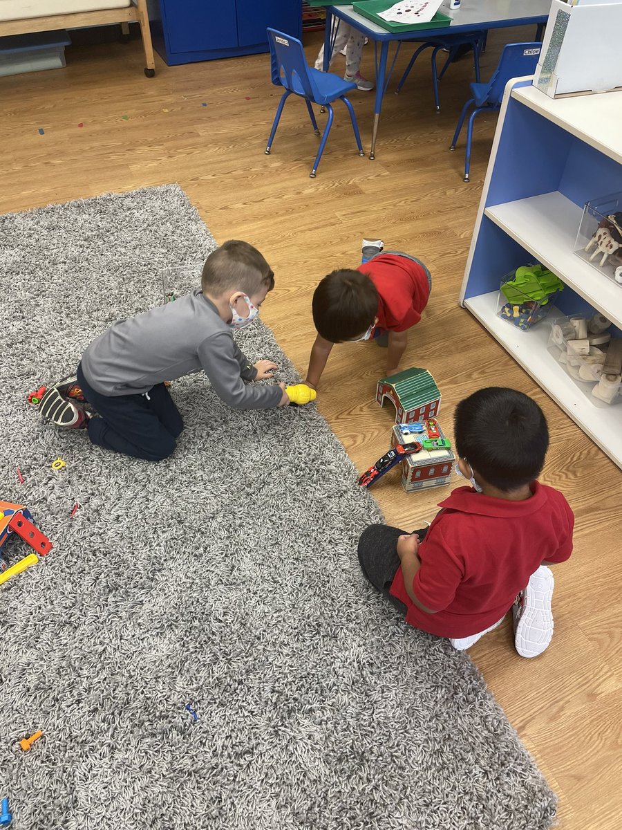 MainStreetCDC's tweet image. #Playing together or side by side; #creating something new or #exploring cause and effect. There’s no limit to the concepts to be learned during play.  #preschool #earlychildhoodeducation @nvaeyc