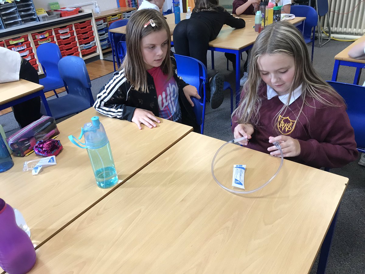 missmcindoe's tweet photo. Today we learned about hydraulics and pneumatics. We created a simple pneumatic system using just air, 2 syringes and a tube. We spoke about how this worked and how it could be used in everyday life 👩‍🔬👨‍🔬 https://t.co/tzQel0CsxE