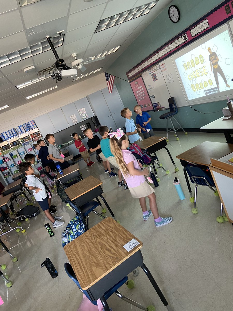 Mrs. Verbance tweet media