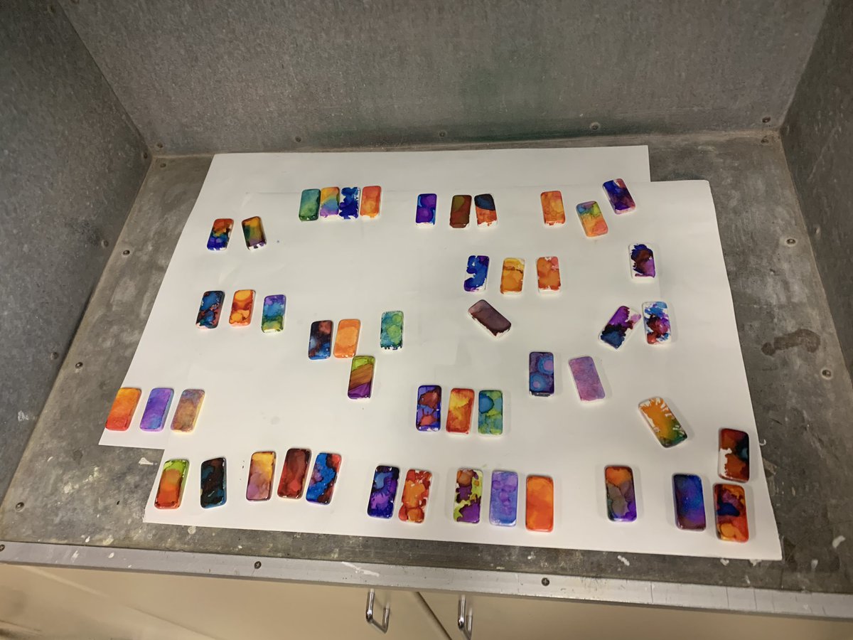 LEHS Art Club tweet media