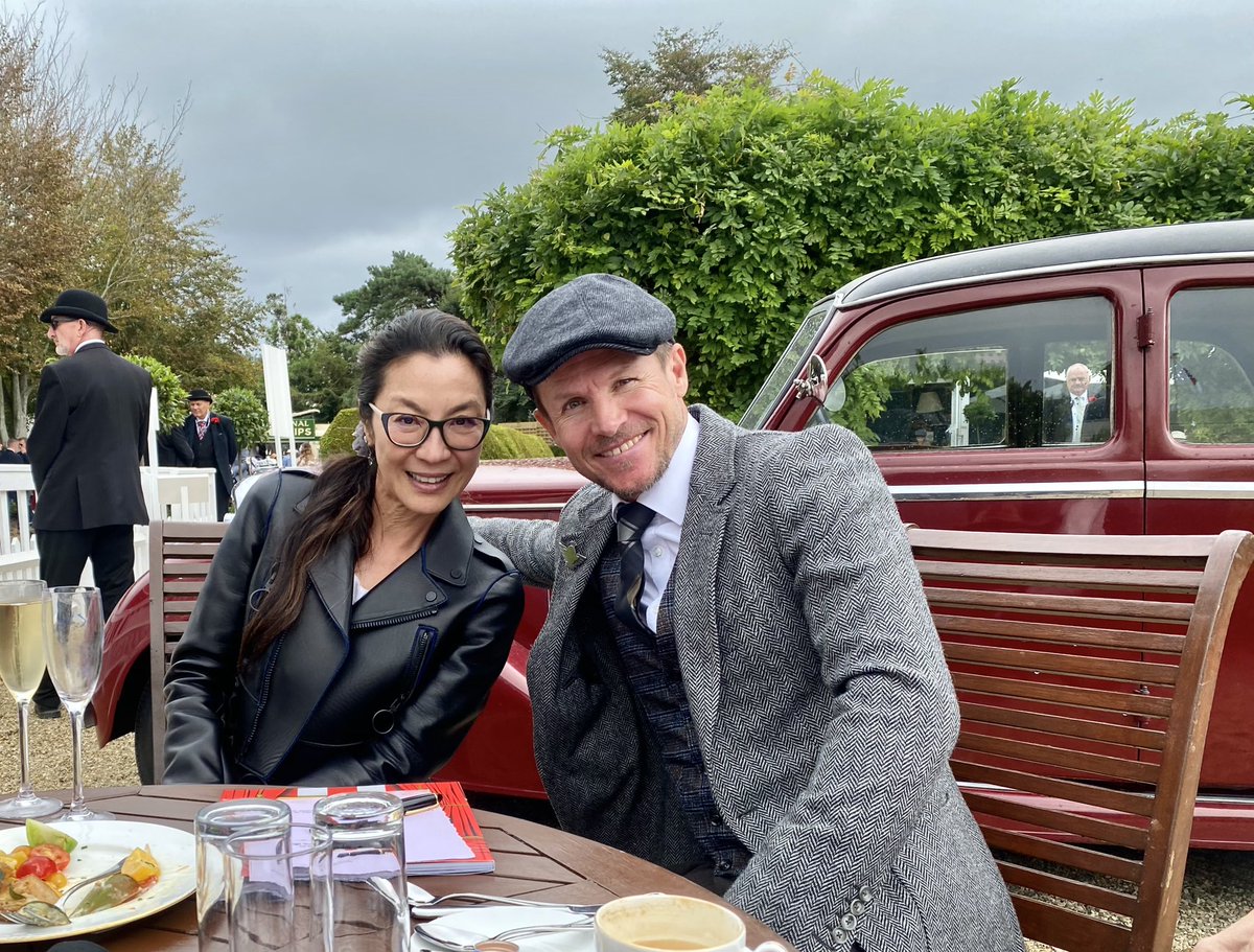 FelixFastestMan's tweet photo. @goodwoodrevival  was epic,again.Good old friends,dope races,lots of elegant ladies,mine included.Pleased to meet u,lovely #michelleyeoh , always a joy to talk to the Duchess,Lady Janet and not so happy to see my girl a bit too excited next to #jasonmomoa :)). #GoodwoodRevival https://t.co/VDQcTIBOCe