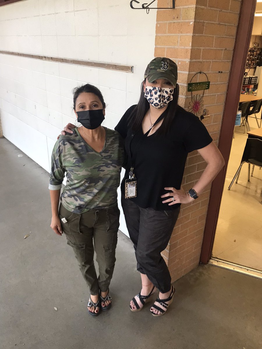 BISDRAH's tweet photo. HOCO 2021!
Camo day! https://t.co/1kFXbbwD8e