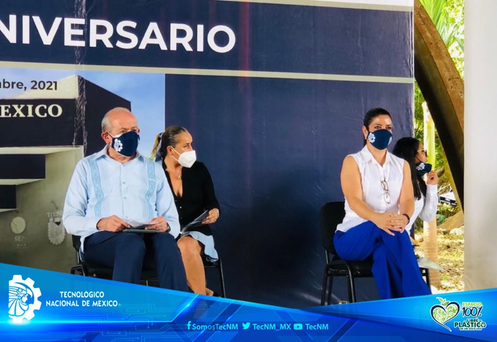 TecNM_MX's tweet photo. #ComunidadTecNM
@efdezfassnacht, director general del #TecNM encabeza Ceremonia del #35Aniversario del campus Cancún, haciendo patente el compromiso de continuar con la formación integral de profesionistas para el mundo. https://t.co/pJ2JvxKIeo