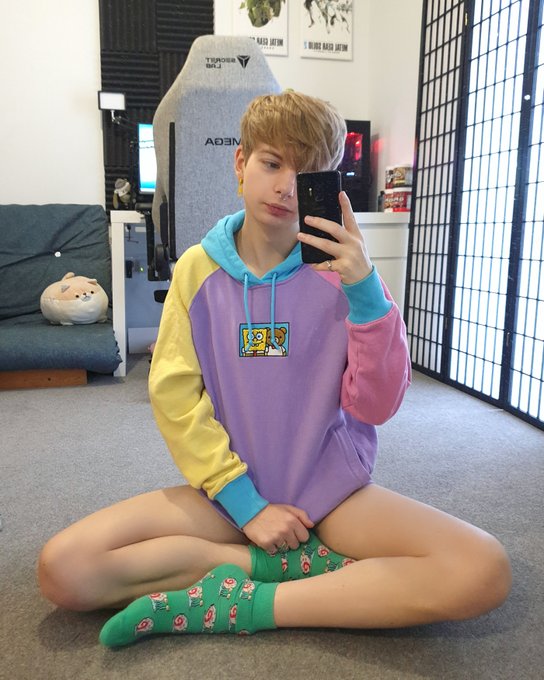 spongebob bf 🌥️ https://t.co/xwMV6zRN2t