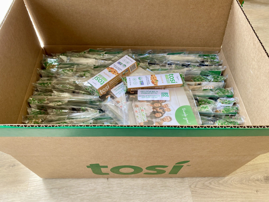 GEWWC's tweet photo. So excited to share this big news!!! 😱 @TosiSnacks will be sponsoring the conference this year. Check out these awesome giveaways. Thanks for the 💕#tosi. #tosisnacks #plantbased #cleansnacks #organic #snacktime #nutsandseeds #glutenfree #gaiasessence #gewwc #womeninbusiness https://t.co/xbC3Gy84cf
