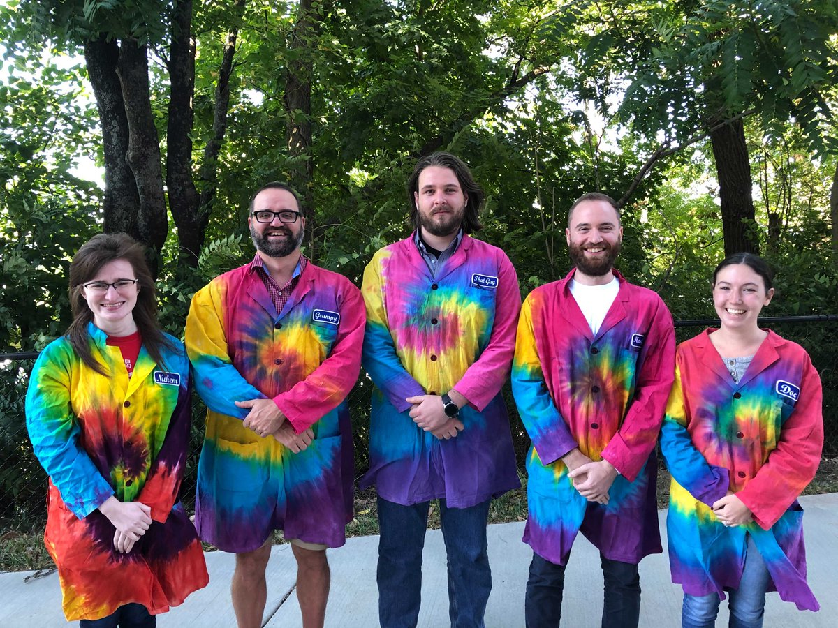 Had to update the Morris lab photo with a couple of additions....and the sweet lab coats.  <a href="/KUMedCenter/">KU Medical Center</a> <a href="/KansasINBRE/">Kansas Inbre</a> <a href="/KUDiabetesInst/">KU Diabetes Institute</a>