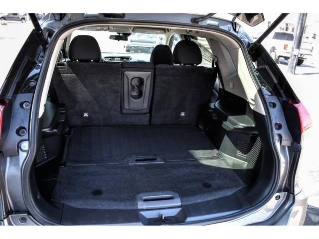 RyanONealAutos's tweet photo. Enjoy the ease of access✨in this pre-owned 2019 #Nissan #Rogue SV🔥! This eye-catching SUV turns heads everywhere you go😍! Made for those who expect excellence⚡️, this vehicle is undoubtedly a smart choice💪🏼! 
Check it out today➡️: https://t.co/X7wpdB3r48
#ryanoneil https://t.co/ld9orRtNeL