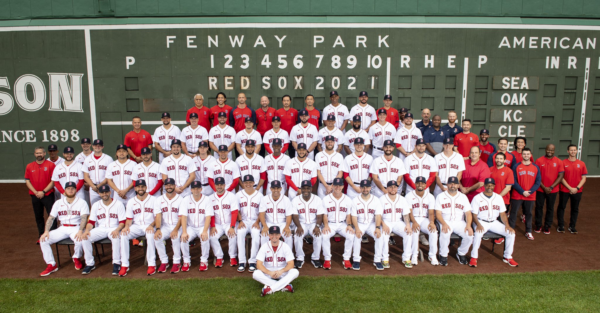 Sox on Twitter: "Presenting your 2021 Team Photo! 📸 https://t.co/QfKoINDBln" / Twitter