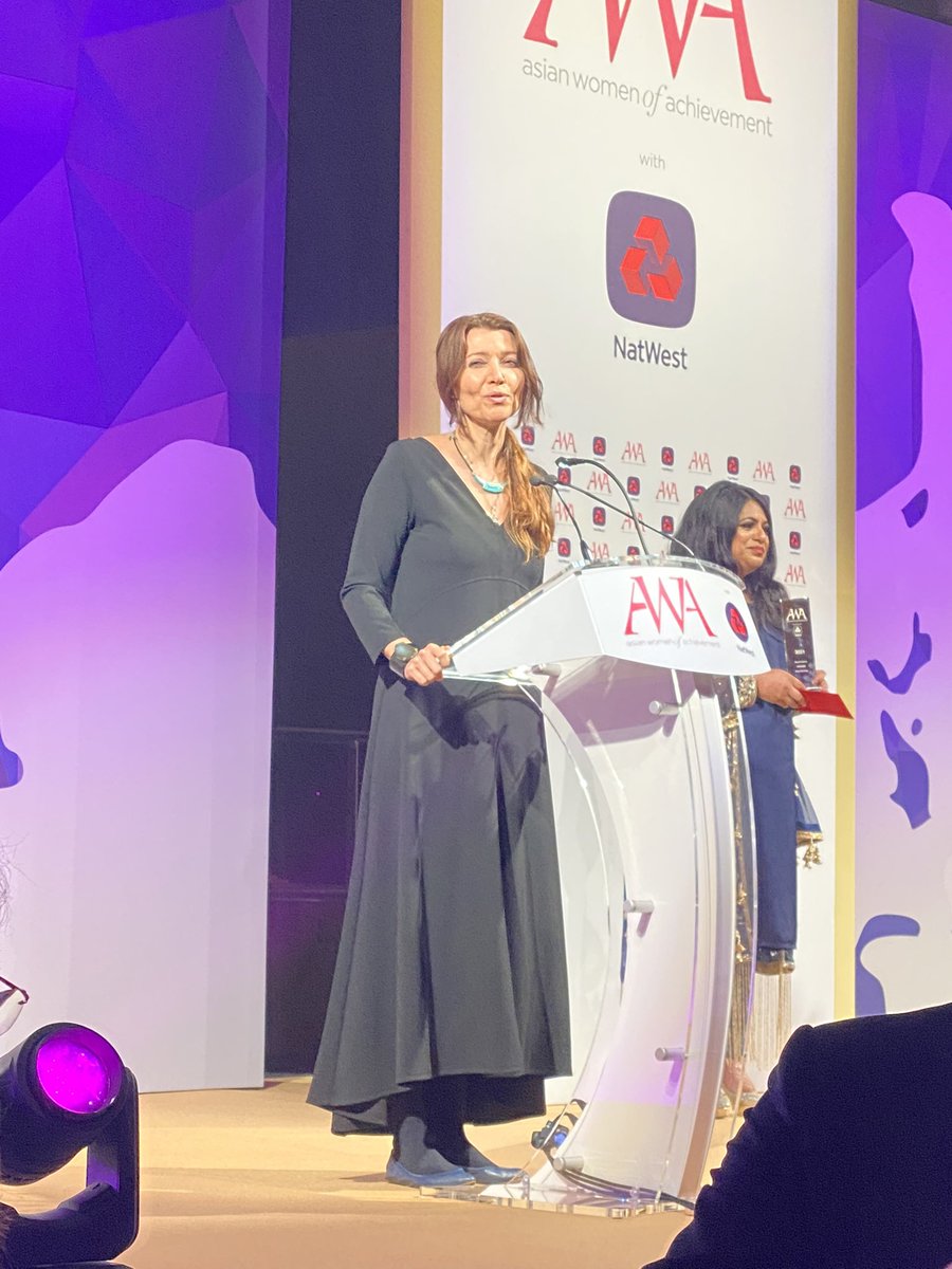 Always so moving to hear the words of the truly wonderful and inspiring <a href="/Elif_Safak/">Elif Shafak</a> #awa <a href="/awaawardsuk/">AWA</a>