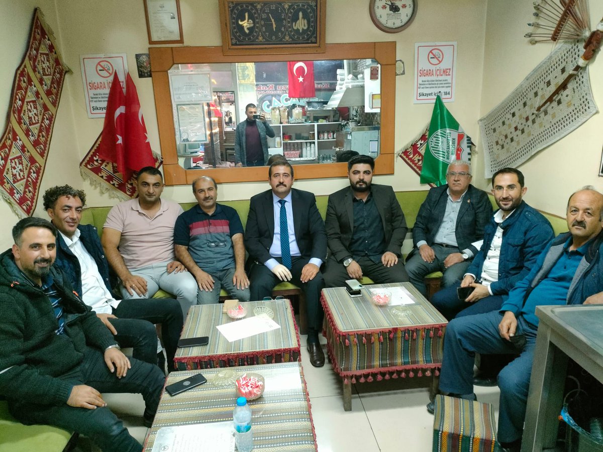 _arifsaylam's tweet photo. İl Genel Meclis Başkanımız Şaban Çelik İş Kur İl Müdürümüz Metin Ülgen Kaya  Ak Parti İl Başkan Yardımcıları, Adem Söğüt,  Emre Bekdemir, Okay Acer, Muzaffer Kaya ve değerli büyüğümüz Bayram Batır ile güzel bir Hasbihal ettik.😉 https://t.co/gNOAToVImv