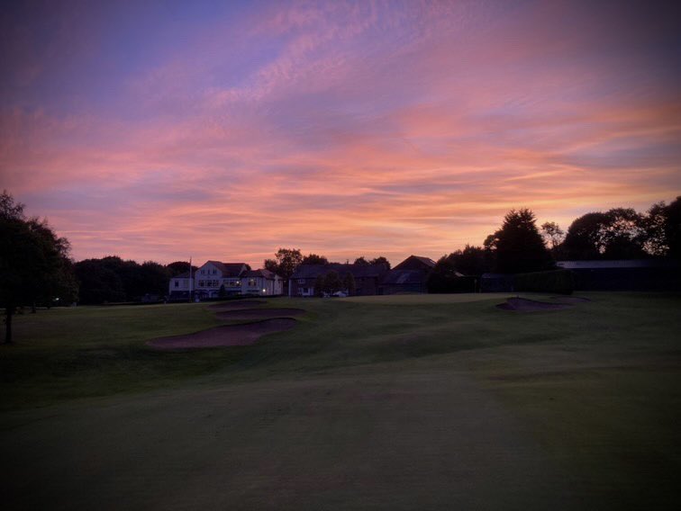 BoltonGolfClub's tweet photo. Stunning sunset overlooking the 16th green and Clubhouse! @ClubGreens π
π₯β³οΈ
πΈ James Dickson
#sunset #redskyatnight #16thgreen #stunning #bolton #boltongolfclub https://t.co/HXSrwQIdjq