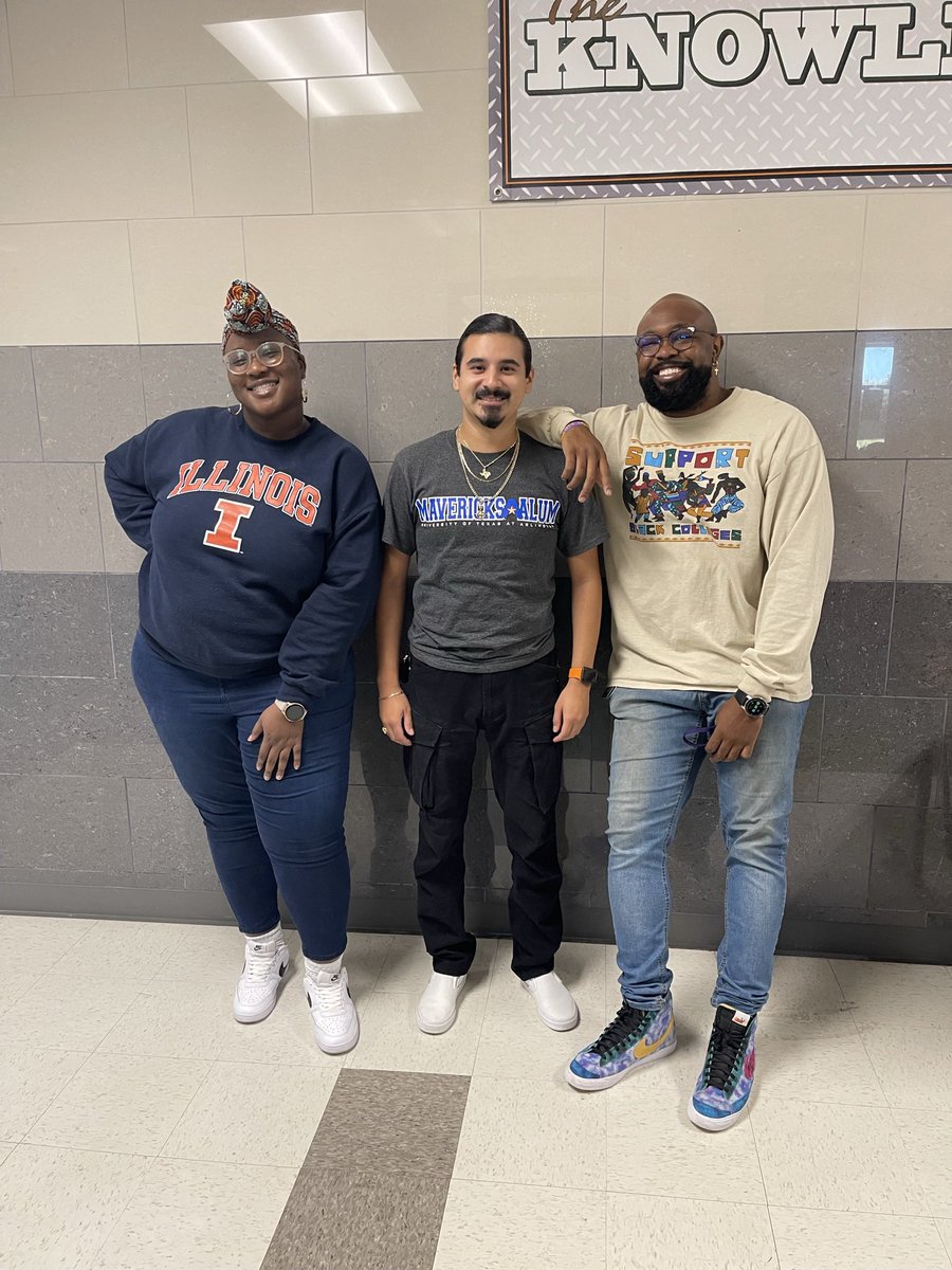 Can’t forget our wonderful DHS staff! Thank you for showing up and showing out this entire week! We see y’all reppin on College GEAR Day! 🔥  #NationalGEARUPWeek <a href="/edpartnerships/">NCCEP</a> @desotoisdengage