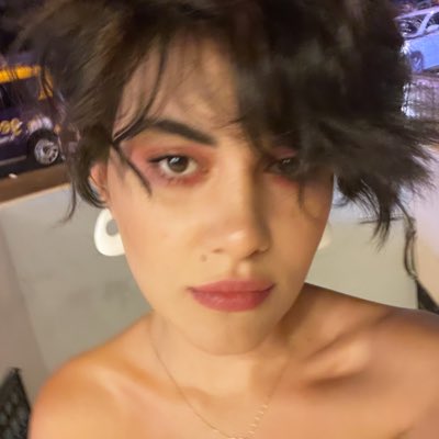 _Dilruba's tweet photo. #YeniProfilResmi https://t.co/Zth8moHjfs