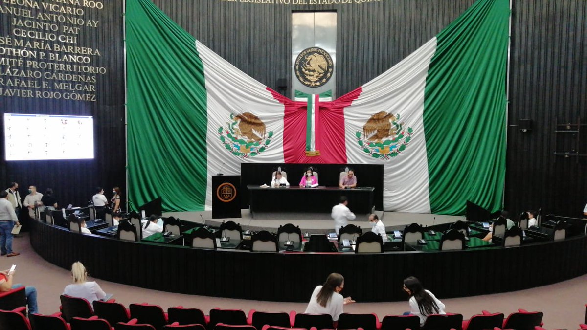 herfranjavier's tweet photo. Se pone el #PRI al favor de #Morena: 
Pide que la próxima gubernatura de #QuintanaRoo dure 6 años y que del 2028 al 2030 se tenga gobernador de 2 años 

https://t.co/5VjBzkHBw8

#Chetumal #Cancún https://t.co/TvK2zPRO4a