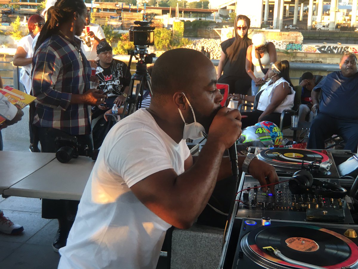 .<a href="/killahdfyahd/">KILLAH D Di Short Boss</a> at Reggae Under the Bridge.