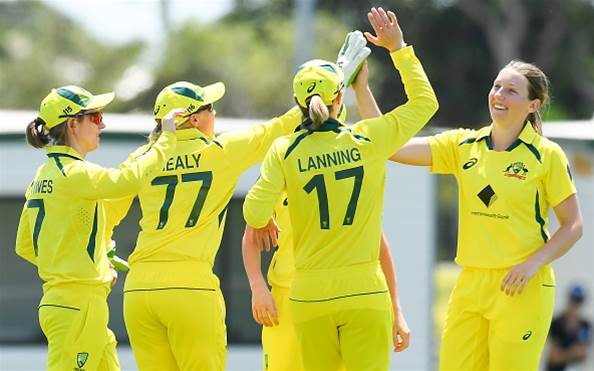 Australia celebrates 25 consecutive ODI victories thewomensgame.com/news/australia… #cricket