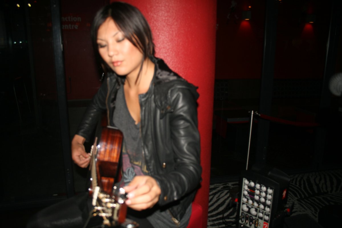 #ThrowbackThursday ~ One of my first gig photos. Back in 2009 playing in a small hotel bar, it was mostly Rihanna songs 😂