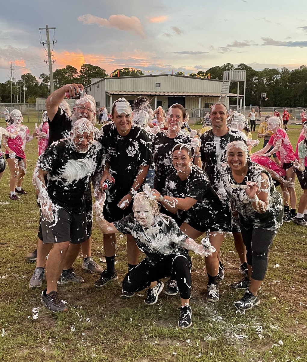 EvanaFretterd's tweet photo. Things got insane at the insanity games @FPCHS @FPCSGA #makingmemories #FPChoco2021 https://t.co/iA3CAKmRqo